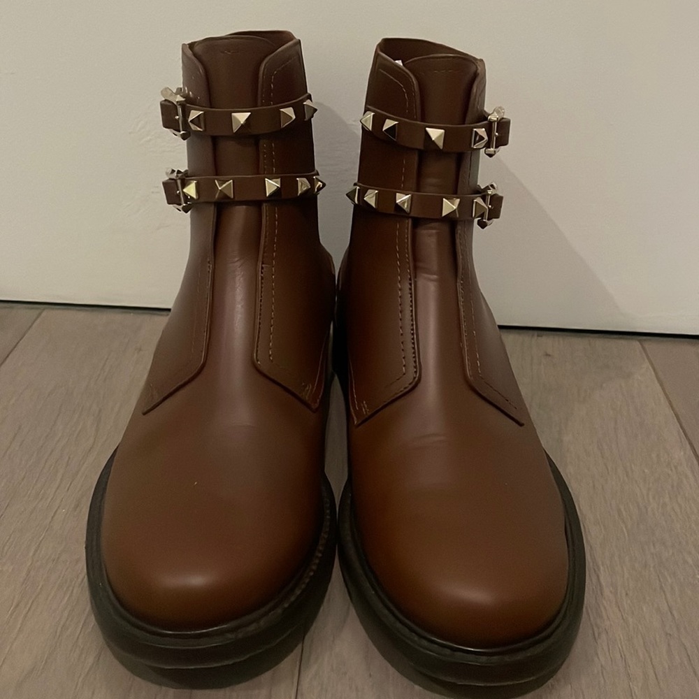 Valentino Rockstud 20 Leather Boot, 38.5